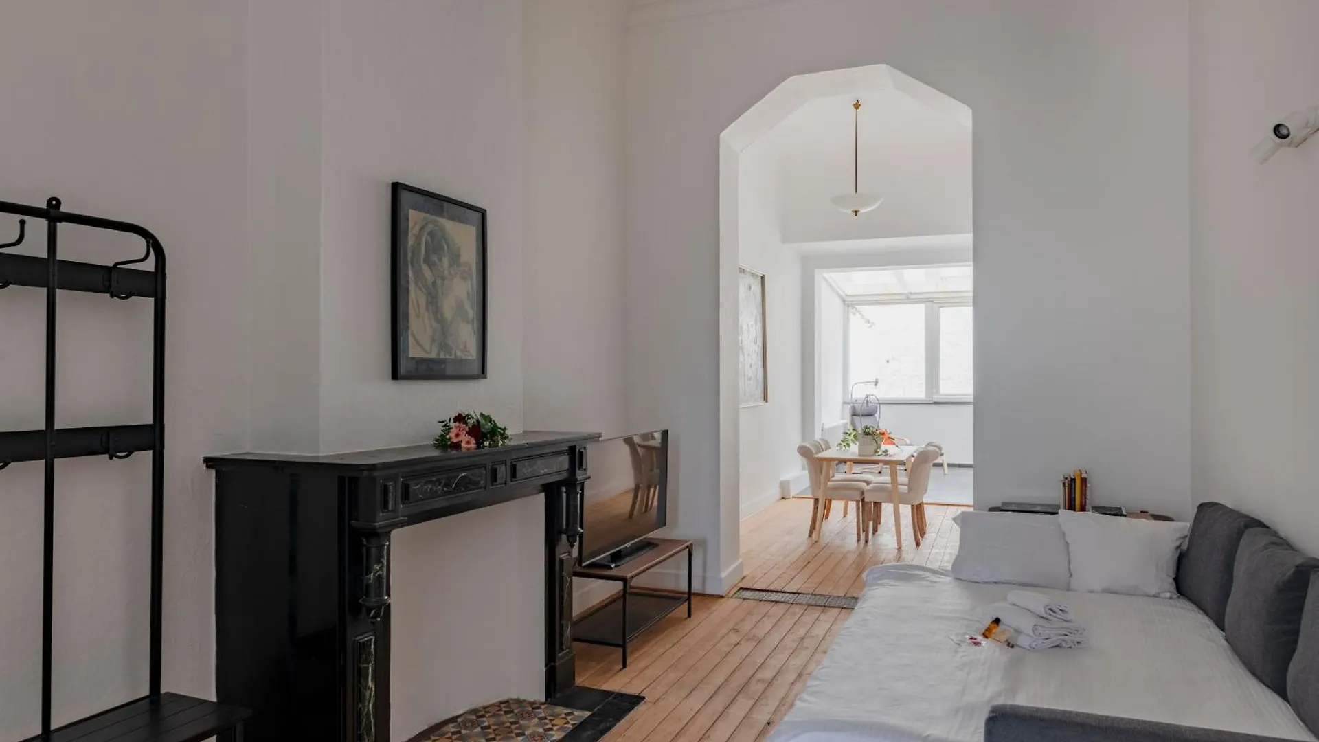 Brussels Benit Ixelles Houseアパートメント アパート